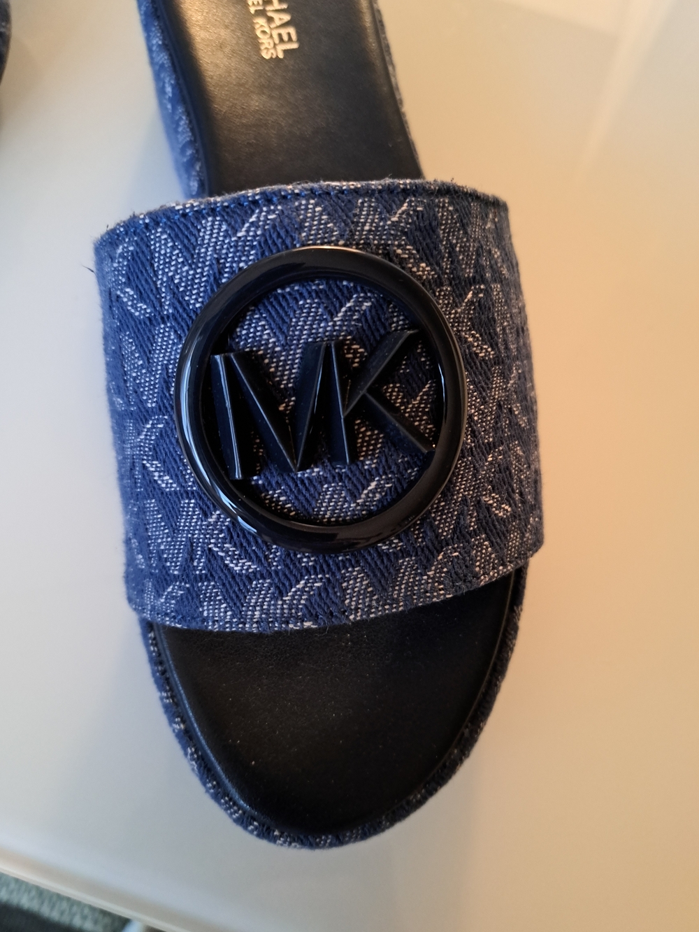MK-Style Blue Platform Slide Sandals with Logo Accent - Picture 3 of 4